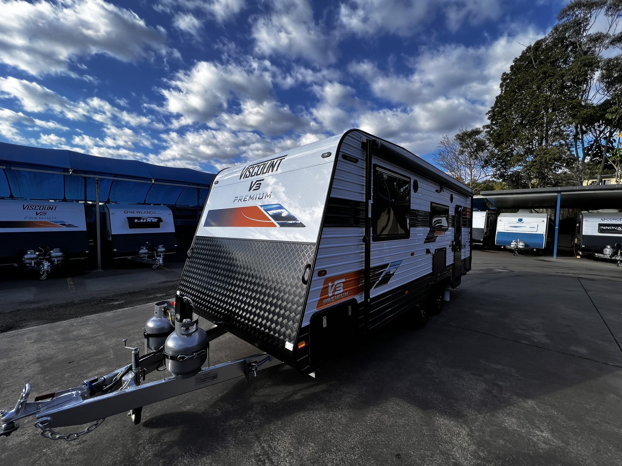 Viscount V3.2 Premium Adventure Caravan Centre