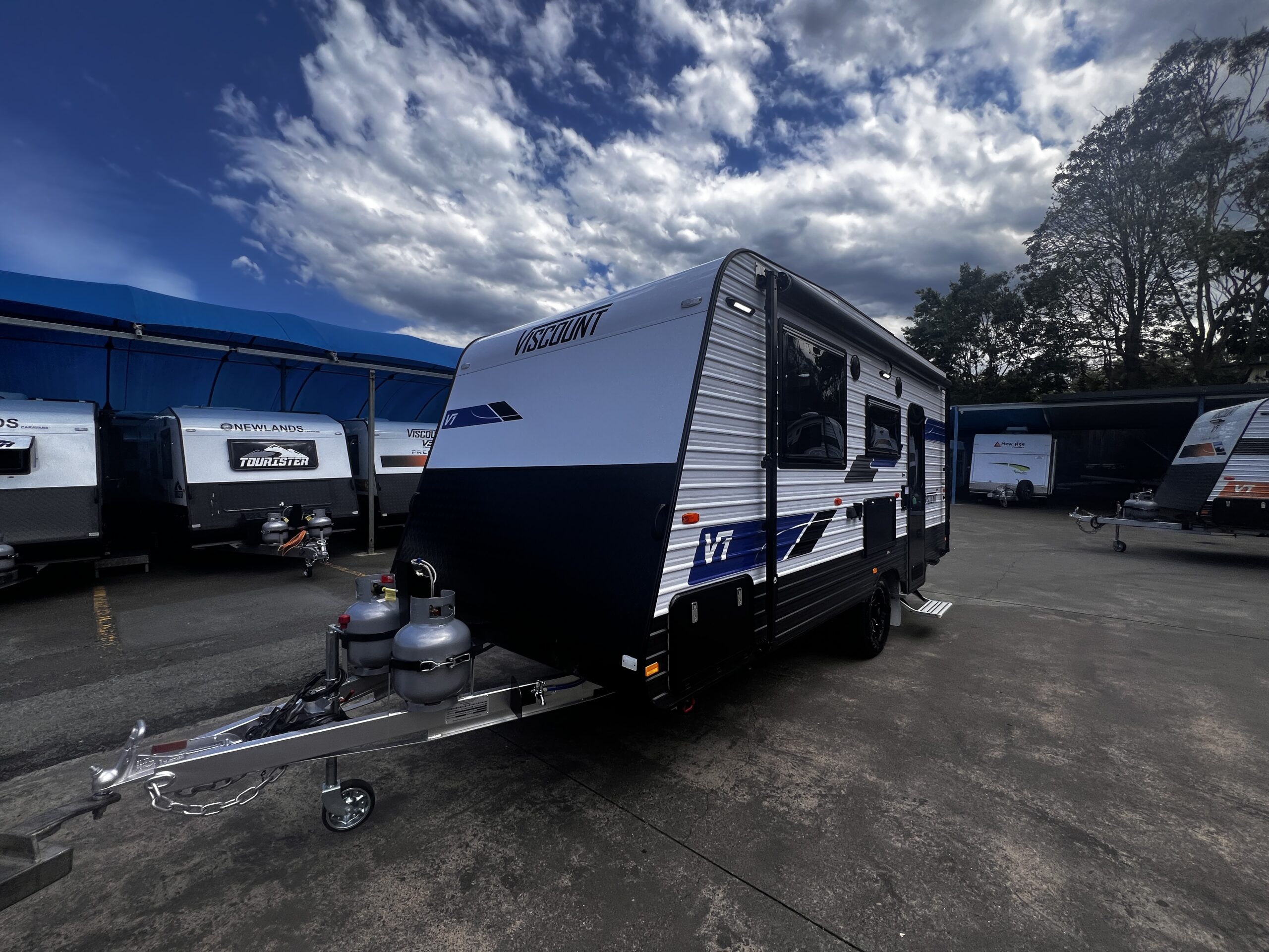 Viscount V1 Adventure Caravan Centre