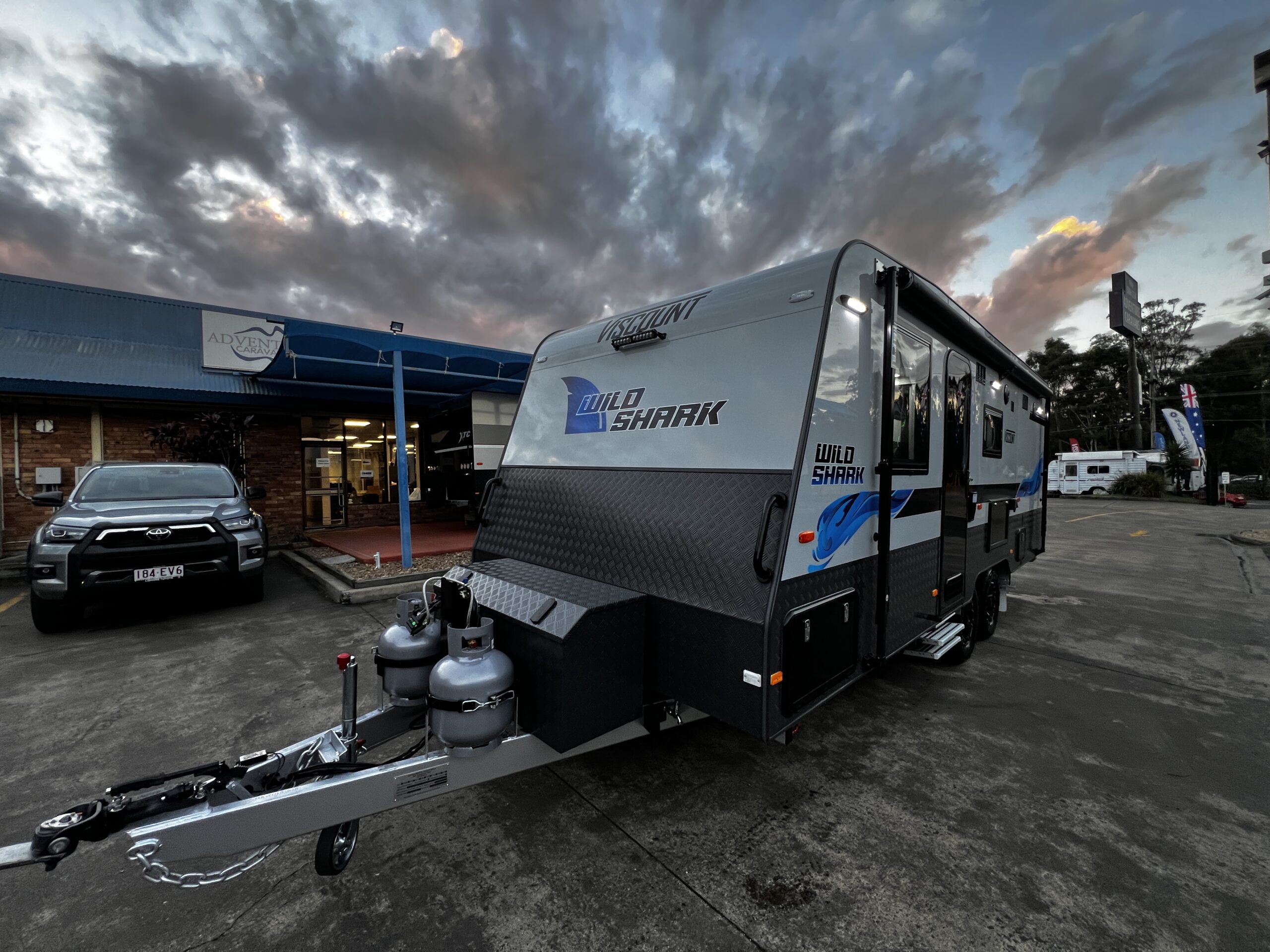 Viscount V3 Family 3B Wildshark Adventure Caravan Centre