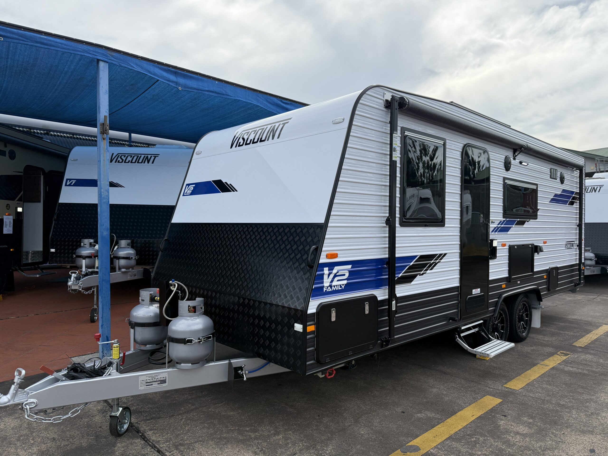 Viscount V2 Family 2B - Adventure Caravan Centre